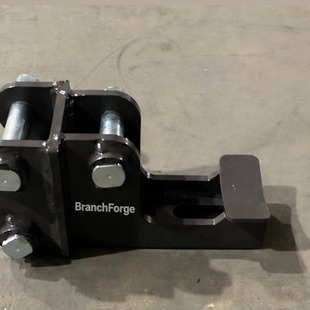 Quick hitch attachment