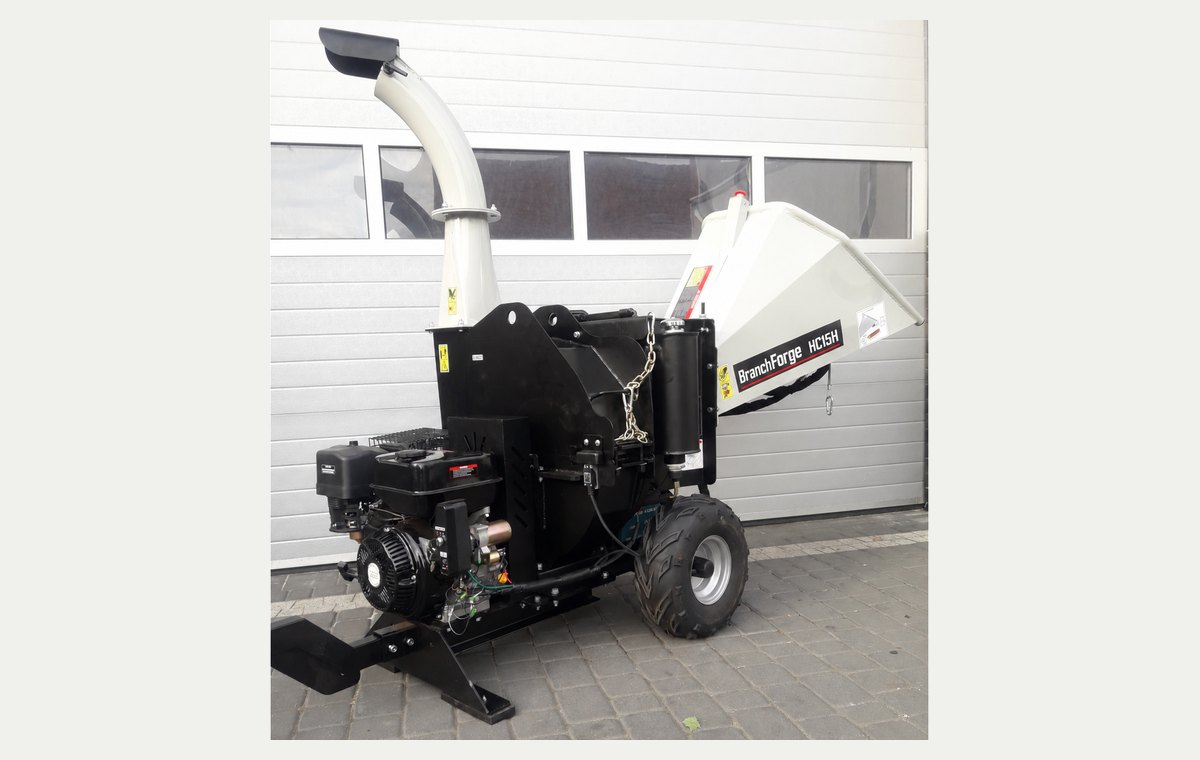 HC15H front three-quarter view with the feed hopper